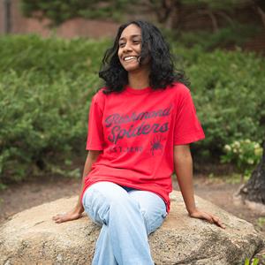 47 Brand Tee with Mascot Richmond Spiders EST 1840 Mascot in Red